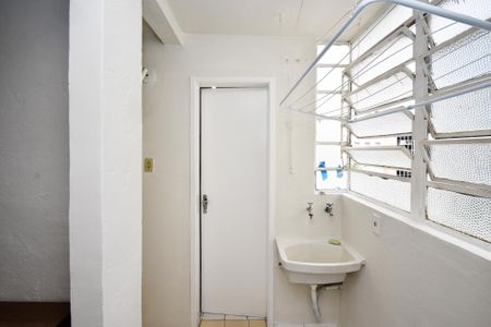 Apartamento para alugar com 70m², 2 quartos e sem vagalavanderia