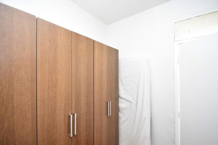 Apartamento para alugar com 70m², 2 quartos e sem vagaquarto de seriço