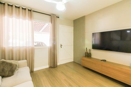 Sala de casa de condomínio à venda com 2 quartos, 105m² em Rio Branco, Canoas