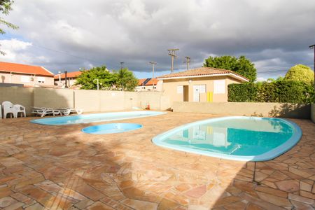 Casa de condomínio à venda com 105m², 2 quartos e 2 vagas Casa de condomínio à venda com 105m², 2 quartos e 2 vagasÁrea comum - Piscina