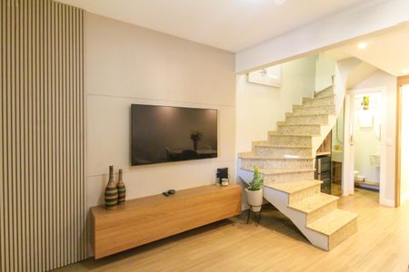 Casa de condomínio à venda com 105m², 2 quartos e 2 vagas Casa de condomínio à venda com 105m², 2 quartos e 2 vagasSala