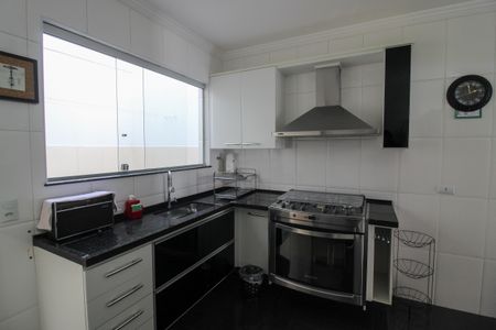 Cozinha de casa de condomínio à venda com 2 quartos, 78m² em Vila Albano, São Paulo