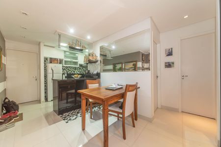 Apartamento à venda com 64m², 2 quartos e 1 vaga Apartamento à venda com 64m², 2 quartos e 1 vagaSala