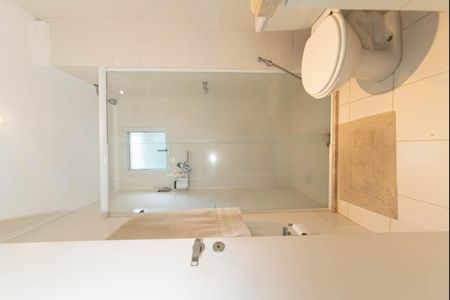 Apartamento à venda com 64m², 2 quartos e 1 vaga Apartamento à venda com 64m², 2 quartos e 1 vagaBanheiro da Suite