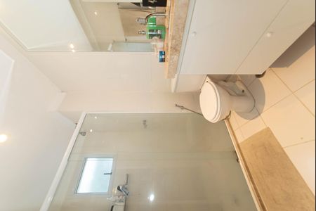 Apartamento à venda com 64m², 2 quartos e 1 vaga Apartamento à venda com 64m², 2 quartos e 1 vagaBanheiro da Suite