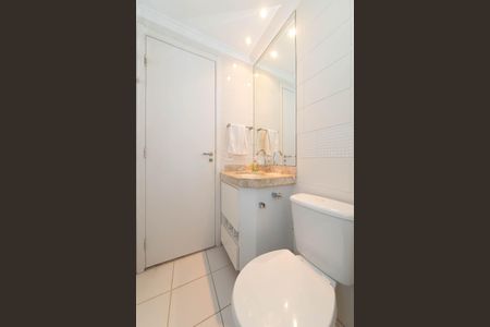 Apartamento à venda com 64m², 2 quartos e 1 vaga Apartamento à venda com 64m², 2 quartos e 1 vagaBanheiro Social