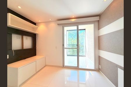 Apartamento para alugar com 2 quartos, 64m² em Jardim Aeroporto, São Paulo