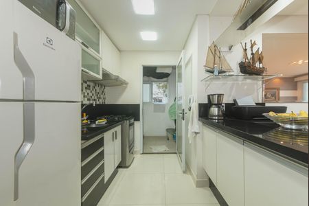 Apartamento à venda com 64m², 2 quartos e 1 vaga Apartamento à venda com 64m², 2 quartos e 1 vagaCozinha
