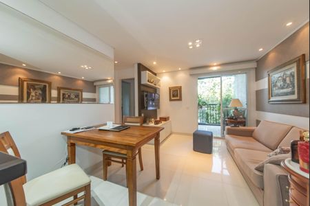 Apartamento à venda com 64m², 2 quartos e 1 vaga Apartamento à venda com 64m², 2 quartos e 1 vagaSala