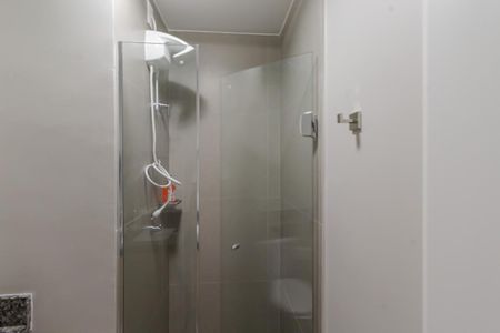 Banheiro de kitnet/studio para alugar com 1 quarto, 27m² em Vila Olímpia, São Paulo