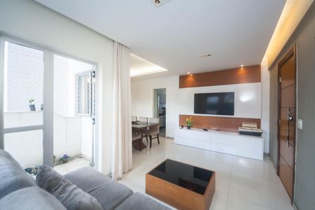 Apartamento para alugar com 95m², 3 quartos e 2 vagassala