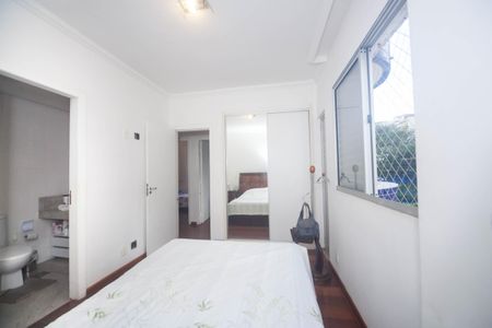 Apartamento para alugar com 95m², 3 quartos e 2 vagassuite