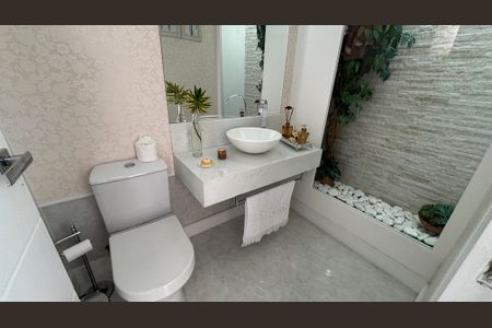 Casa à venda com 300m², 3 quartos e 6 vagasLavabo