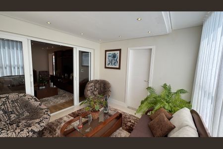 Casa à venda com 300m², 3 quartos e 6 vagasSala - Sala de Estar