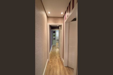 Casa à venda com 300m², 3 quartos e 6 vagasCorredor