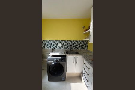 Casa à venda com 300m², 3 quartos e 6 vagasÁrea de Serviço