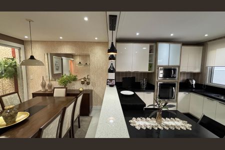 Casa à venda com 300m², 3 quartos e 6 vagasCozinha
