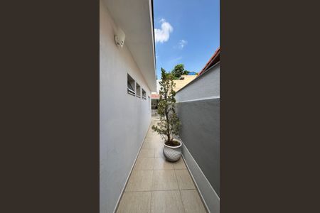 Casa à venda com 300m², 3 quartos e 6 vagasCorredor