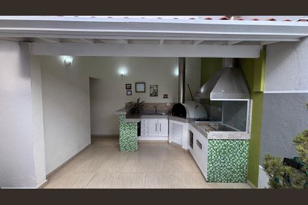 Casa à venda com 300m², 3 quartos e 6 vagasQuintal