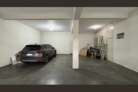 Casa à venda com 300m², 3 quartos e 6 vagasGaragem
