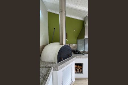 Casa à venda com 300m², 3 quartos e 6 vagasQuintal