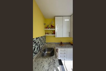 Casa à venda com 300m², 3 quartos e 6 vagasÁrea de Serviço