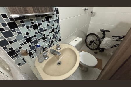 Casa à venda com 300m², 3 quartos e 6 vagasGaragem - Banheiro