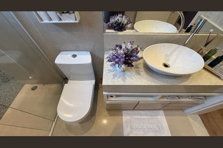 Casa à venda com 300m², 3 quartos e 6 vagasBanheiro da Suíte 3