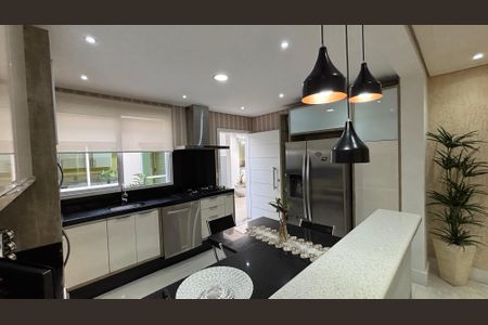Casa à venda com 300m², 3 quartos e 6 vagasCozinha