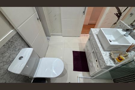 Casa à venda com 300m², 3 quartos e 6 vagasBanheiro da Suíte 1