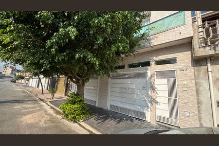 Casa à venda com 300m², 3 quartos e 6 vagasFachada