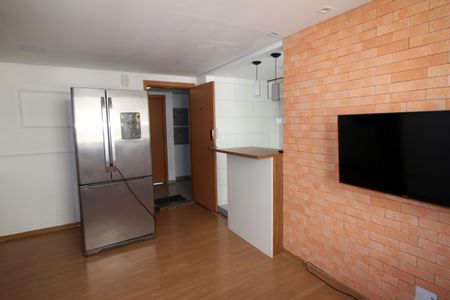 Sala de apartamento à venda com 2 quartos, 50m² em Colégio Rj, Rio de Janeiro