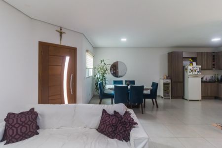Sala de casa de condomínio para alugar com 3 quartos, 100m² em Vila Oliveira, Mogi das Cruzes