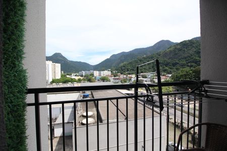 Varanda de apartamento à venda com 2 quartos, 45m² em Jacarepaguá, Rio de Janeiro