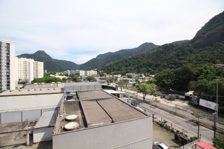 Sala - Vista de apartamento à venda com 2 quartos, 45m² em Jacarepaguá, Rio de Janeiro