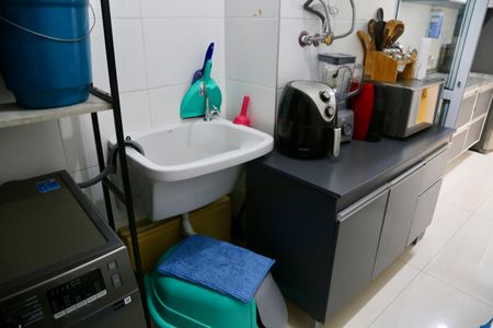 Apartamento à venda com 65m², 2 quartos e 1 vagaÁrea de Serviço