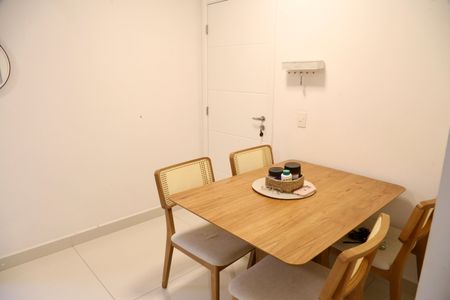 Apartamento à venda com 65m², 2 quartos e 1 vagaSala