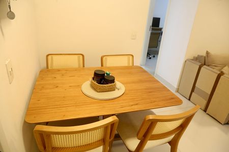 Apartamento à venda com 65m², 2 quartos e 1 vagaSala