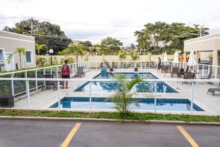 Apartamento para alugar com 80m², 2 quartos e 1 vagaÁrea comum - Piscina
