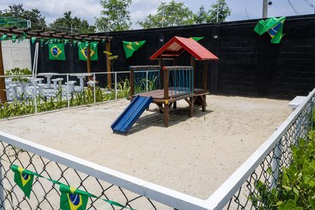 Apartamento para alugar com 80m², 2 quartos e 1 vagaÁrea comum - Playground
