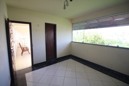 Casa à venda com 320m², 5 quartos e 3 vagasQuarto 5