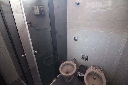 Casa para alugar com 320m², 5 quartos e 3 vagasBanheiro 2