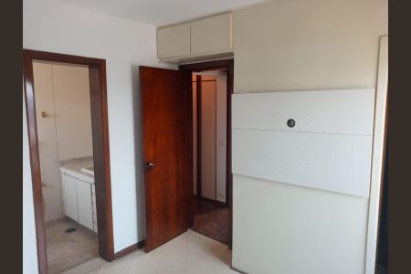 Apartamento à venda com 110m², 3 quartos e 2 vagasQuarto