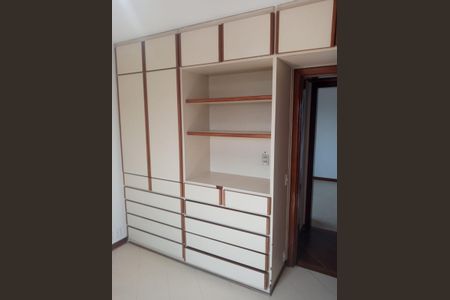 Apartamento à venda com 110m², 3 quartos e 2 vagasQuarto