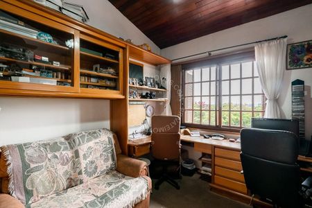 Casa para alugar com 317m², 4 quartos e 4 vagasQuarto