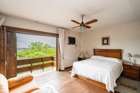 Casa para alugar com 317m², 4 quartos e 4 vagasQuarto