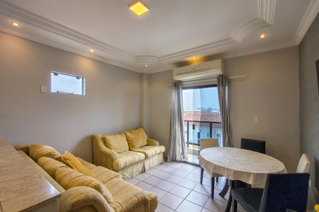 Sala  de apartamento para alugar com 2 quartos, 80m² em Jardim Imperador, Praia Grande