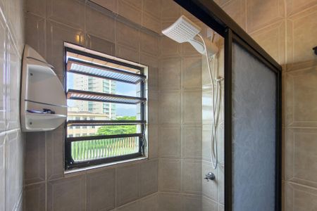 Apartamento para alugar com 80m², 2 quartos e 2 vagasBanheiro