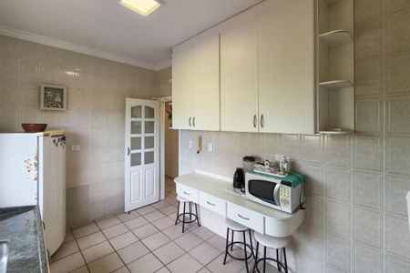 Apartamento para alugar com 80m², 2 quartos e 2 vagasCozinha