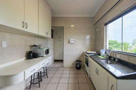 Apartamento para alugar com 80m², 2 quartos e 2 vagasCozinha 